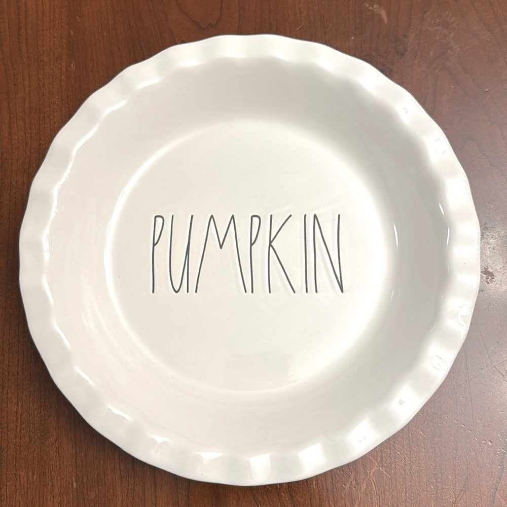 Rae Dunn Pumpkin Pie dish